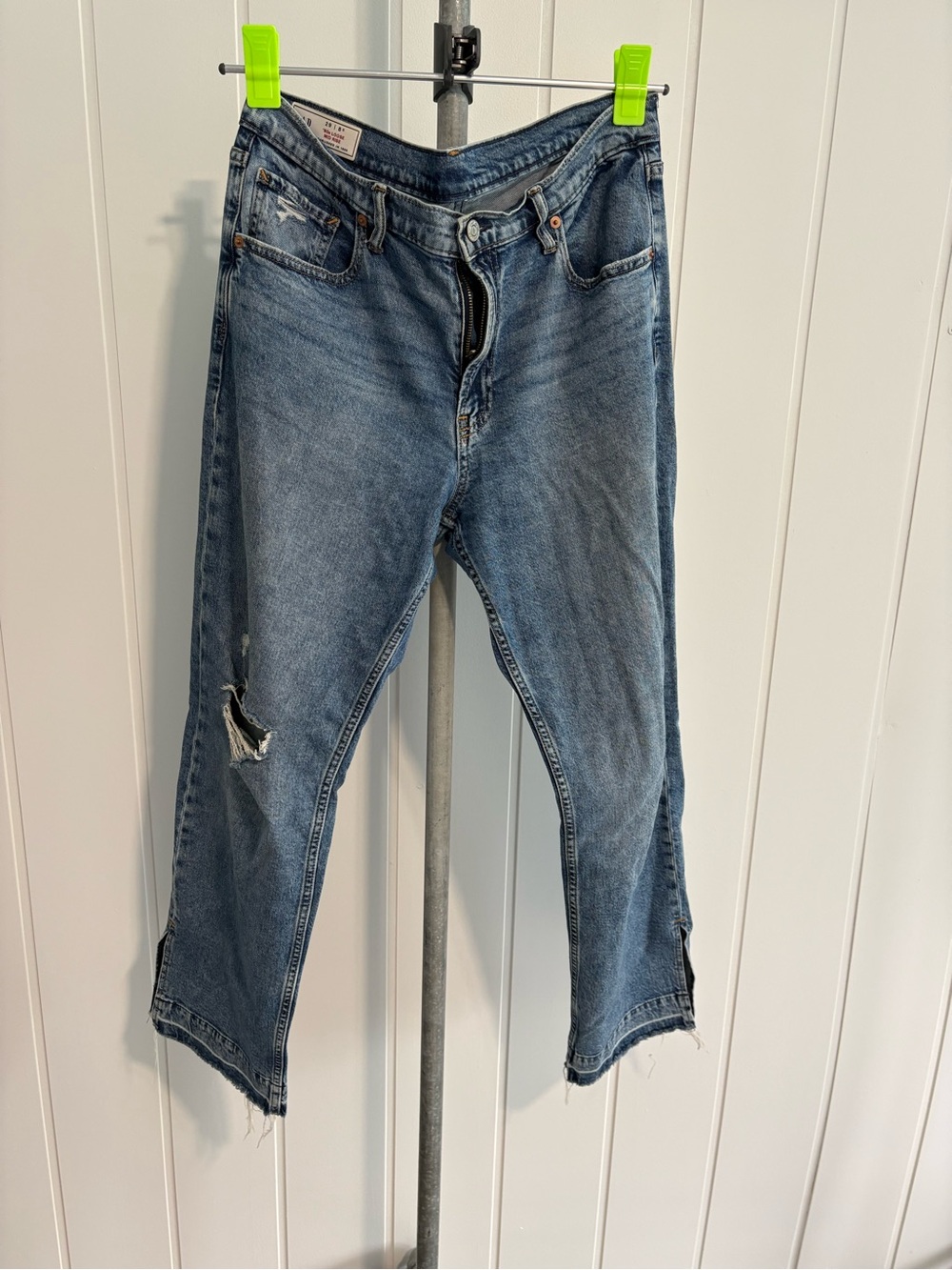 GAP Blue Distressed Cropped Jeans